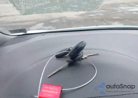 2004 Toyota Sienna Le z USA, uszkodzony, nr VIN 5TDZA23C44S191415